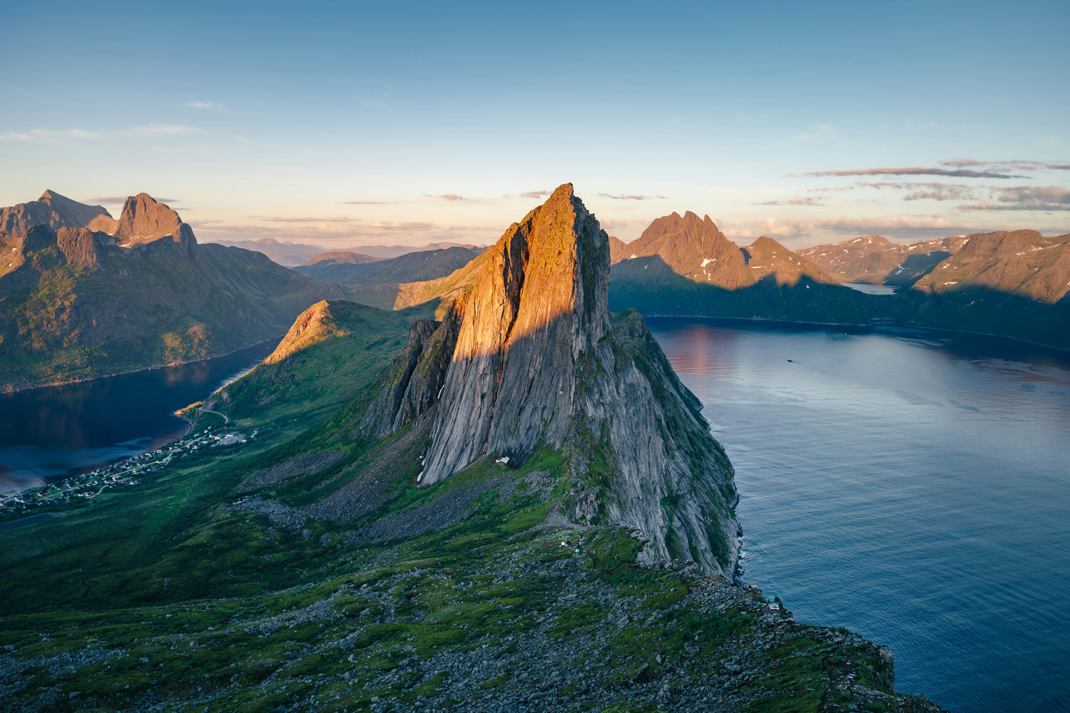 Senja's midnight sun tours with Senja Tour and Adventures offer endless daylight for hiking